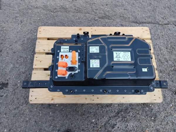 Hybridiakku OEM 9856273280 1.6 THP Moottorille image 2