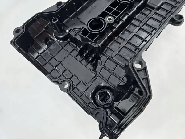 Tapa de válvulas V10MZ11 Suzuki Vitara III 1.4 image 9