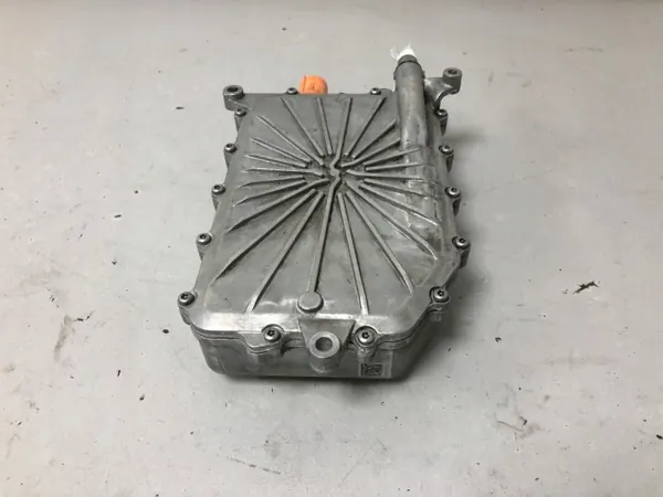 Chauffe-eau instantané OEM 64125A69D70 pour BMW i4 G26 image 4