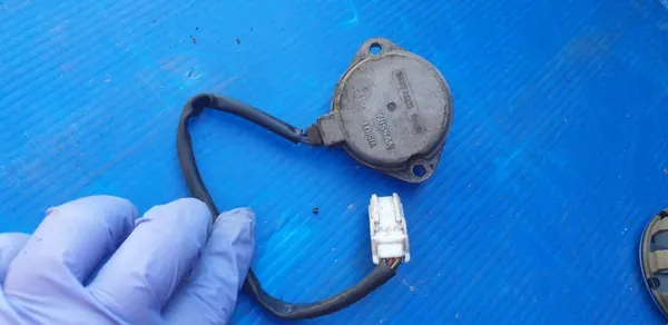 Nissan 300ZX Stoßdämpfer-Sensor-Aktuator OEM 5439786e11 image 2