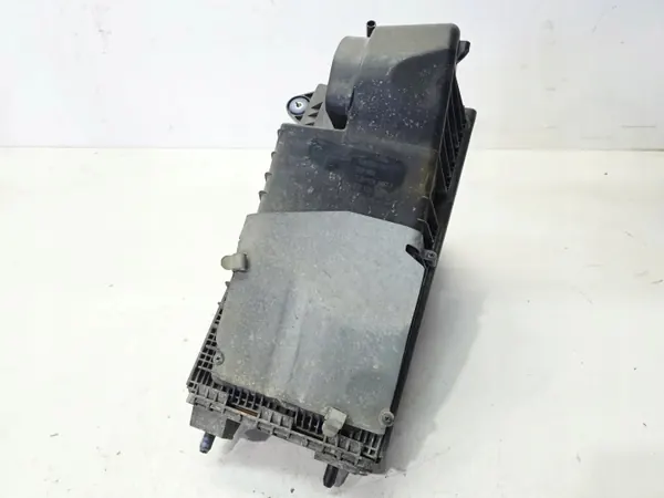 Luftfilterhus OEM 7L8129601F för Audi Q7 4.2 TDI image 3