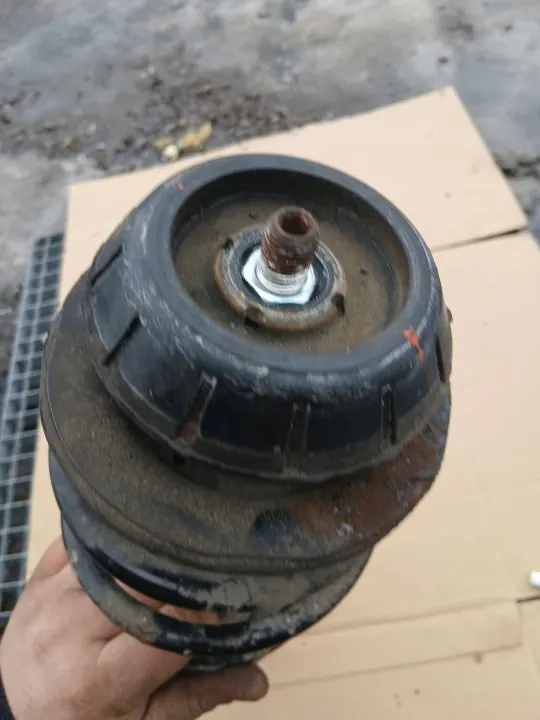 Amortiguador Delantero Derecho PEUGEOT 107 1.0 OEM image 4