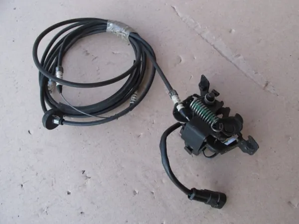 Maserati Ghibli III konepeltikaapeli & lukko OEM 670030108 image 3