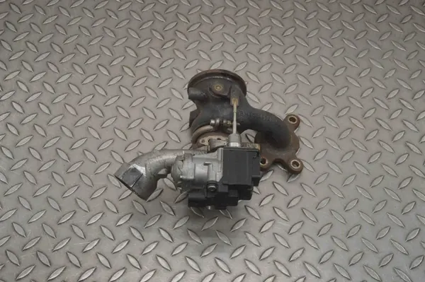 Turboaggregat VW POLO 1.2L 66kW 2014 04E145713B image 2