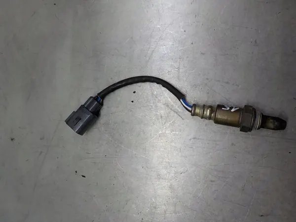 Toyota Lambdasond OEM 89467-52070 Begagnad image 4