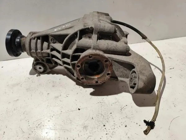 Taka-akselin alennusvaihde VW Touareg DRM 2.5L Bensa 2005 image 3