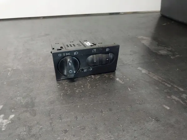 Interruptor de luz Volkswagen Golf III image 3