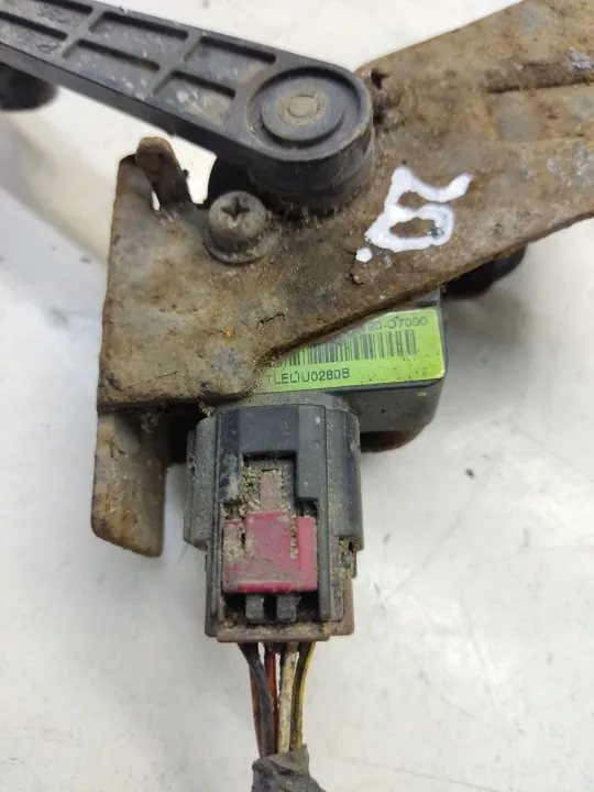 Régulateur de phare Hyundai Tucson TL 2017 OEM 190D7000 image 4