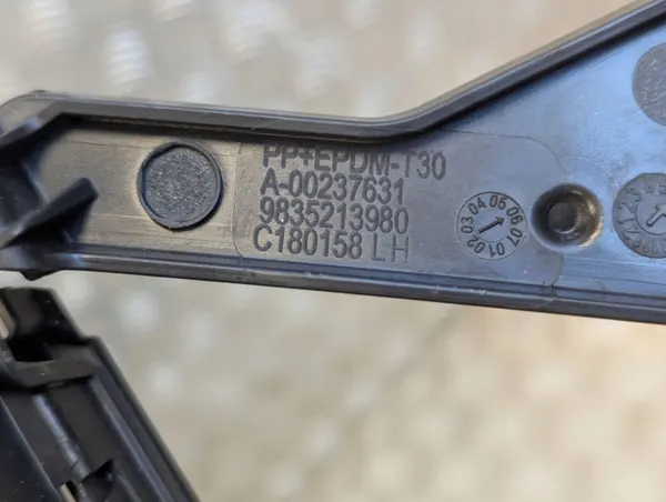 OEM 98352139980 Vasen ajovalokehys Opel Mokka B:lle image 7