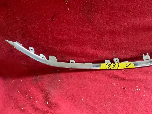 OPEL ASTRA J 09 Grill Chrome Trim 13264458 image 2