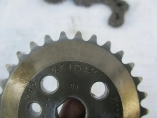 Distribuição Bomba Óleo VW Audi Skoda 1.4 TSI TFSI image 3