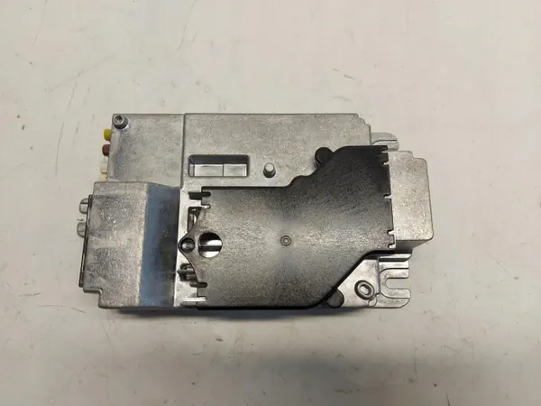 Module Ampli BMW A5704501 pour G21 G20 330e image 2