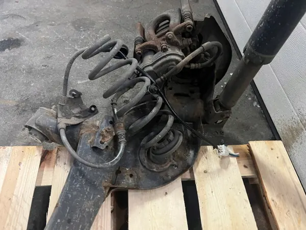 Viga suspensión trasera Mazda CX-3 OEM 4R2R4RE2QWQWQ2WWW image 9