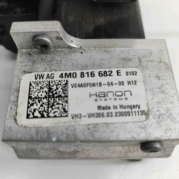 Porsche OE 4M0816682 Ilmastointikondensaattorin Venttiili image 9