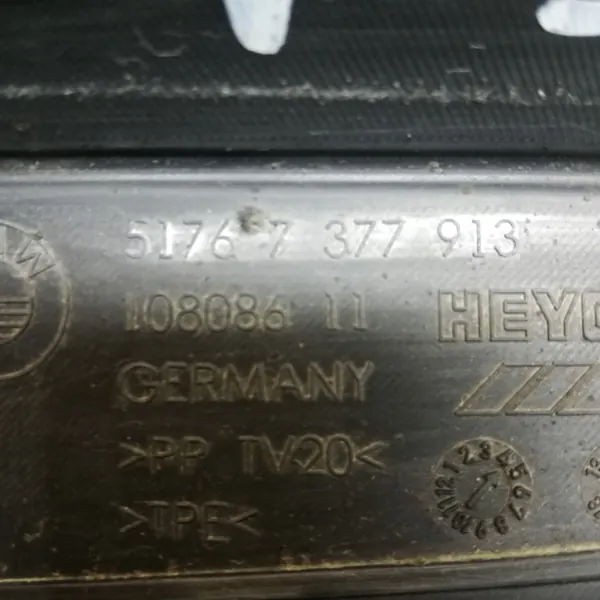 BMW OE 7377913 Framvänster stänksköldstätning för 3 GT F34 image 3