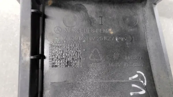 OEM A6396940725K2 Linker Achter Hoeklijst Mercedes Vito image 6