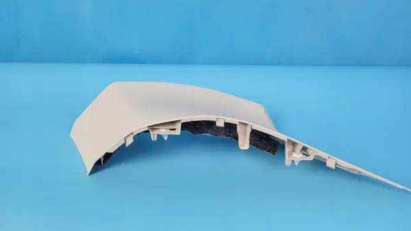 BMW X1 U11 Cubierta pilar D derecho OEM 9462342 image 5