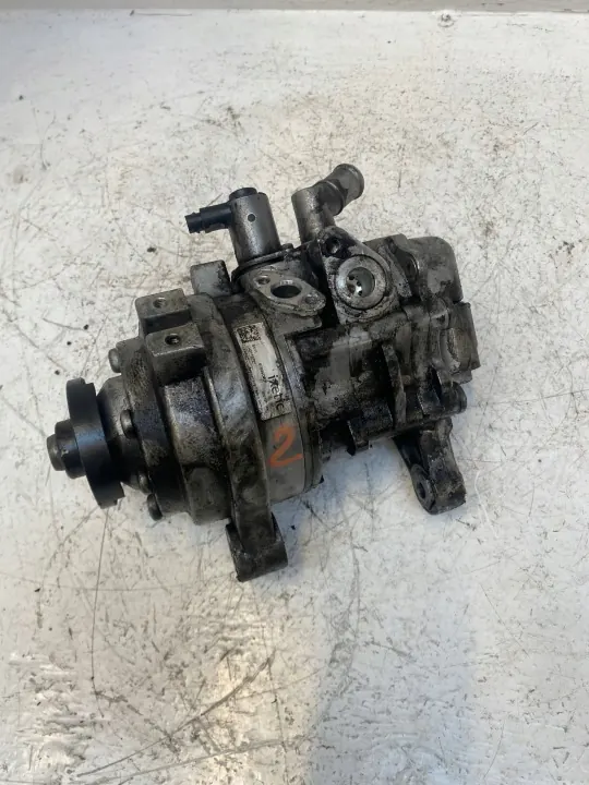 BMW Servopumpe OEM 6788909 04 - Gebraucht image 2