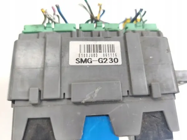 Honda Civic VIII säkringslåda OEM SMGG230 image 4