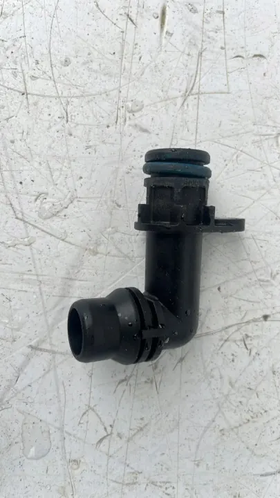 Mercedes vattenslang OEM 2517805401 - Begagnad image 3