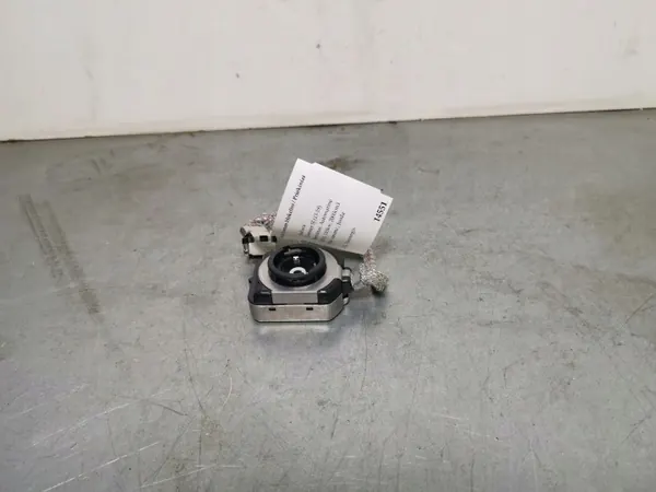 Subaru Xenon-ballast OEM FBZ14551 - Gebruikt image 2