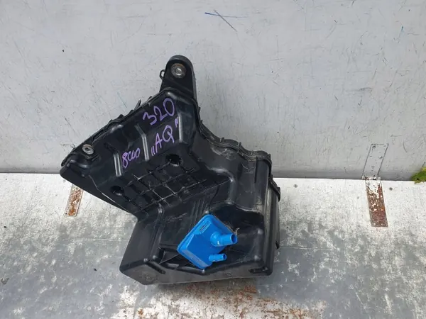 AdBlue-säiliö Audi A4 B9 OEM 8W0131878AQ.Kolumb image 3