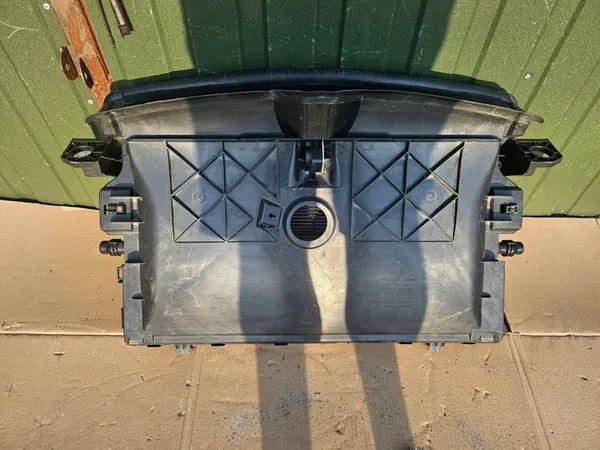 Tesla Model 3 LIFT Model Y Kylare + Fläkt + Aktiv Inlopp Set OEM image 3