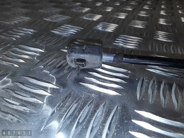 Supports de hayon arrière Opel Astra J image 2