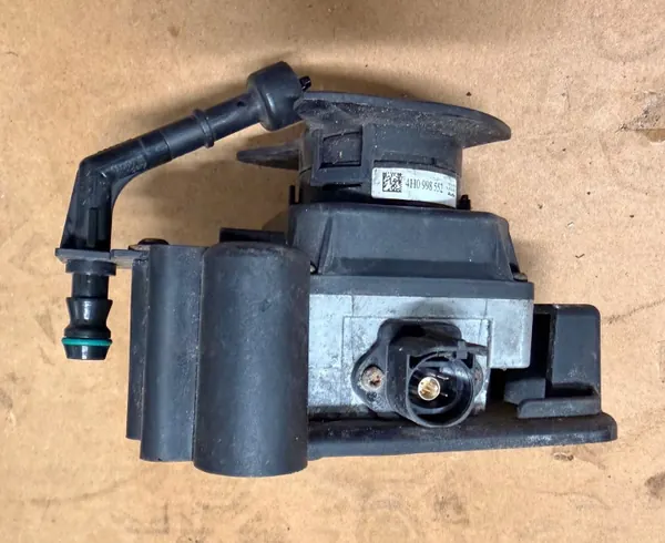 Câmera Visão Noturna OEM 4H0998552 para Audi A6 C7 image 2