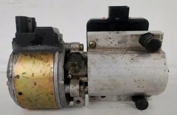 Pompe suspension hydro OEM 965560580 pour Citroen C5 image 8