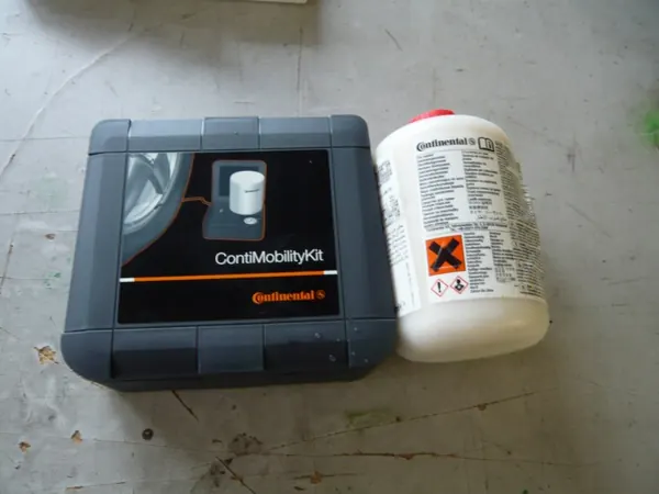 Continental ContiMobilityKit 120W Däckreparationskompressor image 2
