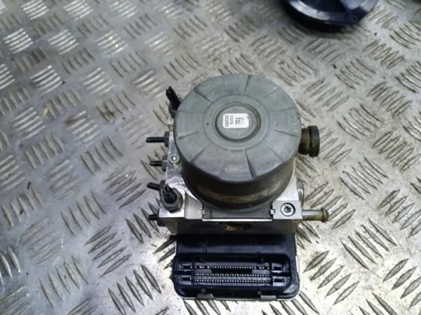 Bomba ABS Ford OEM Wrakowisko-15109- Usado image 2