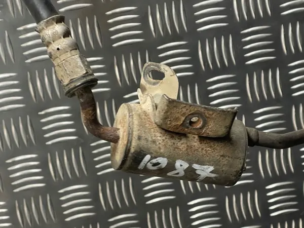 Conduite de refroidisseur d'huile Mercedes-Benz OEM A1693702098 image 6