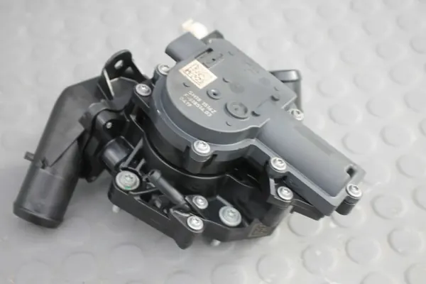 SH181516Z Thermostatbehuizing Waterpomp Mazda CX-5 image 2