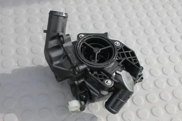 SH181516Z Thermostatbehuizing Waterpomp Mazda CX-5 image 7