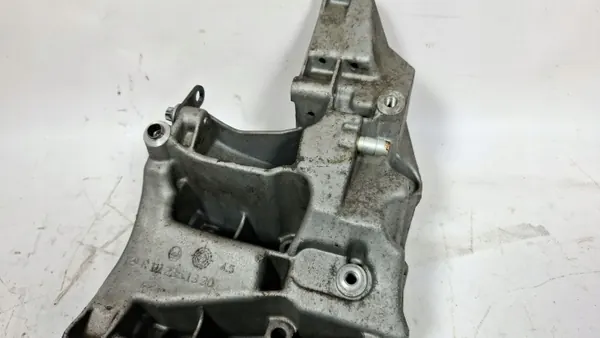 Suporte compressor AC Mercedes A1112361330 image 4