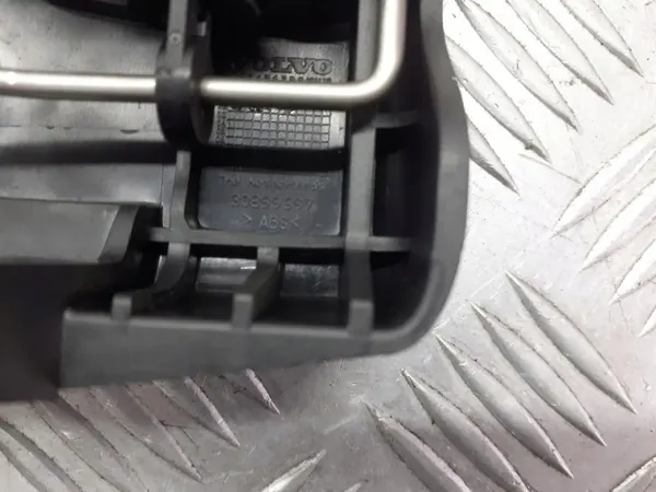 Volvo Centrale Sluiting Actuator OEM 30899697 - Gebruikt image 3