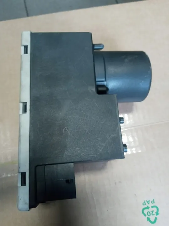 BOMBA DE FECHADURA CENTRAL AUDI A3 A4 8D0862257B image 3