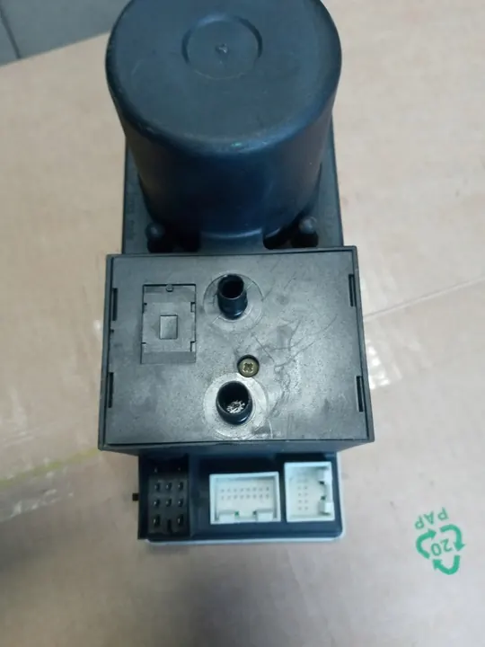 BOMBA DE FECHADURA CENTRAL AUDI A3 A4 8D0862257B image 4