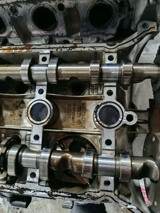 Cabeza de Cilindro Completa VW Audi 1.8 2.0 TFSI image 7