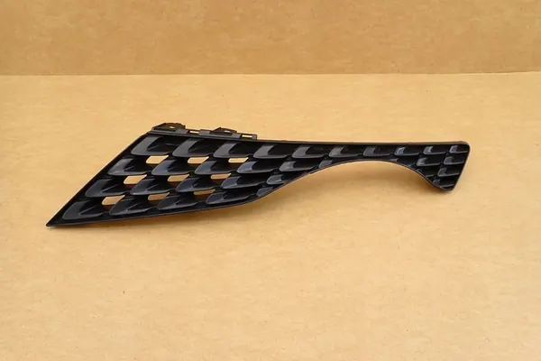 Left Bumper Grill Nissan Juke F15 14-19 62075BV80A image 2