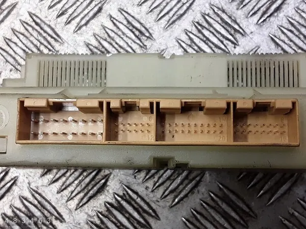 Module de contrôle climatique VW Passat B5 1999 3b1907044b image 4