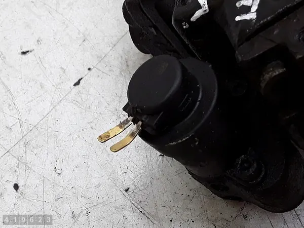 2009 Opel Astra Brandstofpomp 1300cdti defect 0445010157 image 4