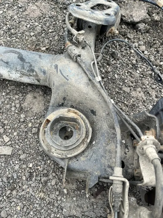 OEM BELKA OS Hinterachsträger Scheiben Bremszangen Kit image 4