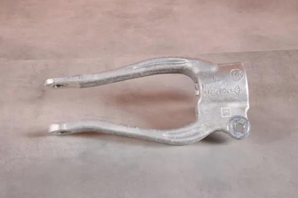 BMW OEM 6861199 Support Amortisseur Avant Gauche - 28 km image 5