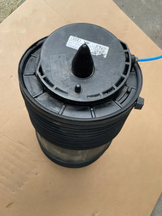 Bakre höger luftfjädring OEM 4M0616002AK för Audi Q7 Q8 image 2