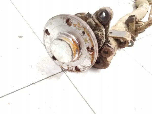 Volkswagen Caddy III achterbalk OEM 2K0500051AK image 4
