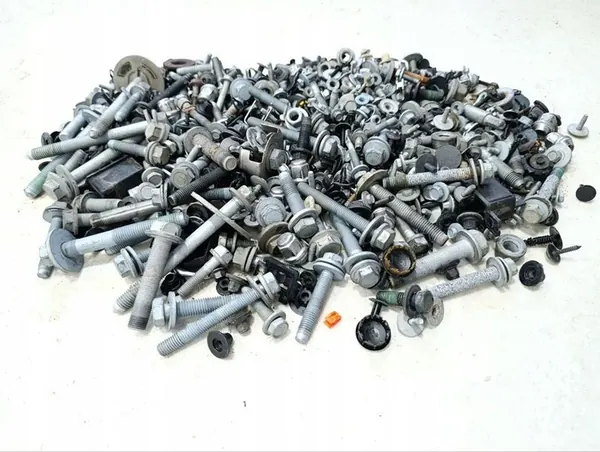 Ensemble de boulons Chrysler Pacifica 2021 OEM 282202 image 6