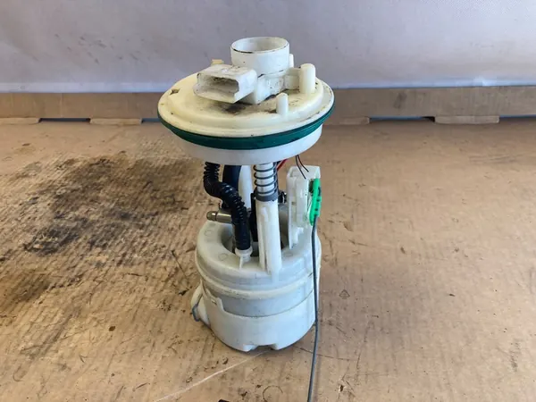 FIAT SEICENTO 0.9 Bomba de combustível 09766029900 image 3