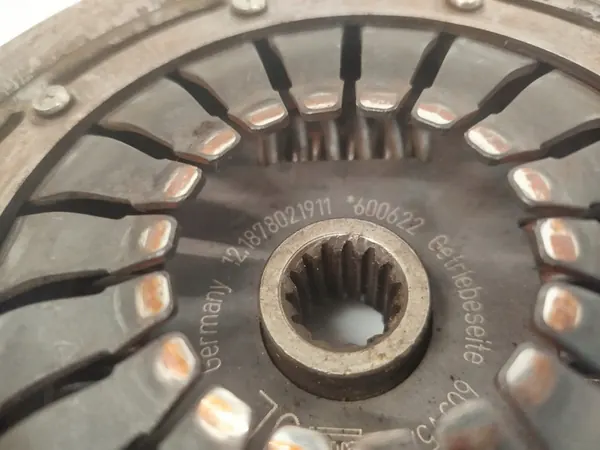 Kytkin Täydellinen Opel Corsa D Astra H 1.2 1.4 90522511 image 3